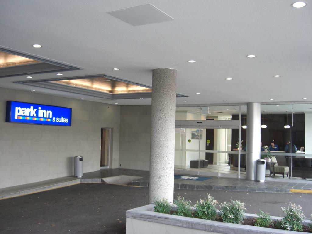 Park Inn & Suites By Radisson Vancouver Eksteriør billede