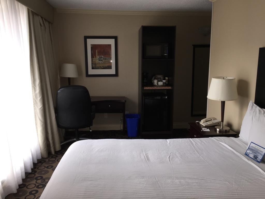 Park Inn & Suites By Radisson Vancouver Eksteriør billede