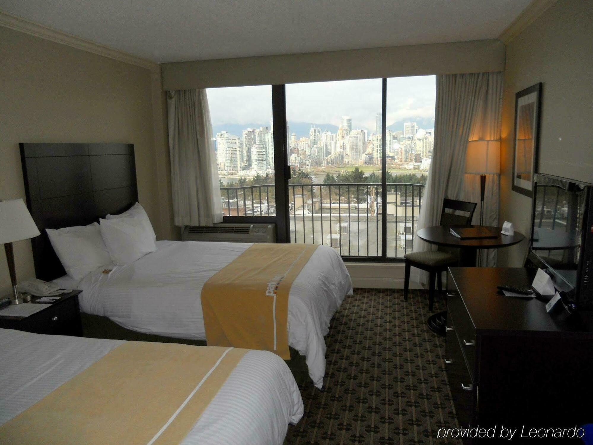 Park Inn & Suites By Radisson Vancouver Eksteriør billede