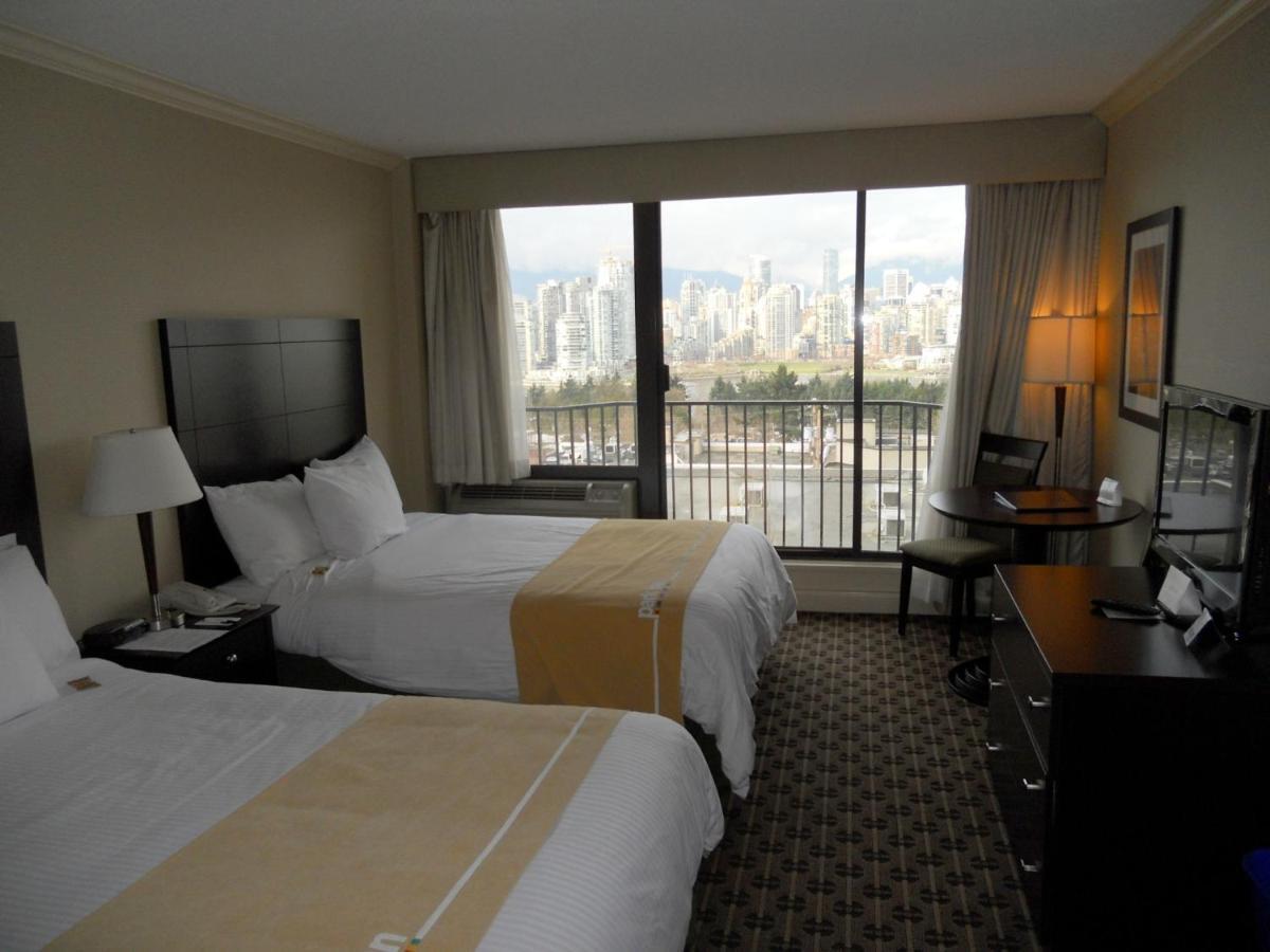 Park Inn & Suites By Radisson Vancouver Eksteriør billede