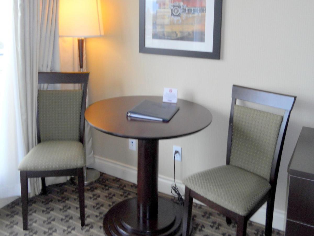 Park Inn & Suites By Radisson Vancouver Eksteriør billede